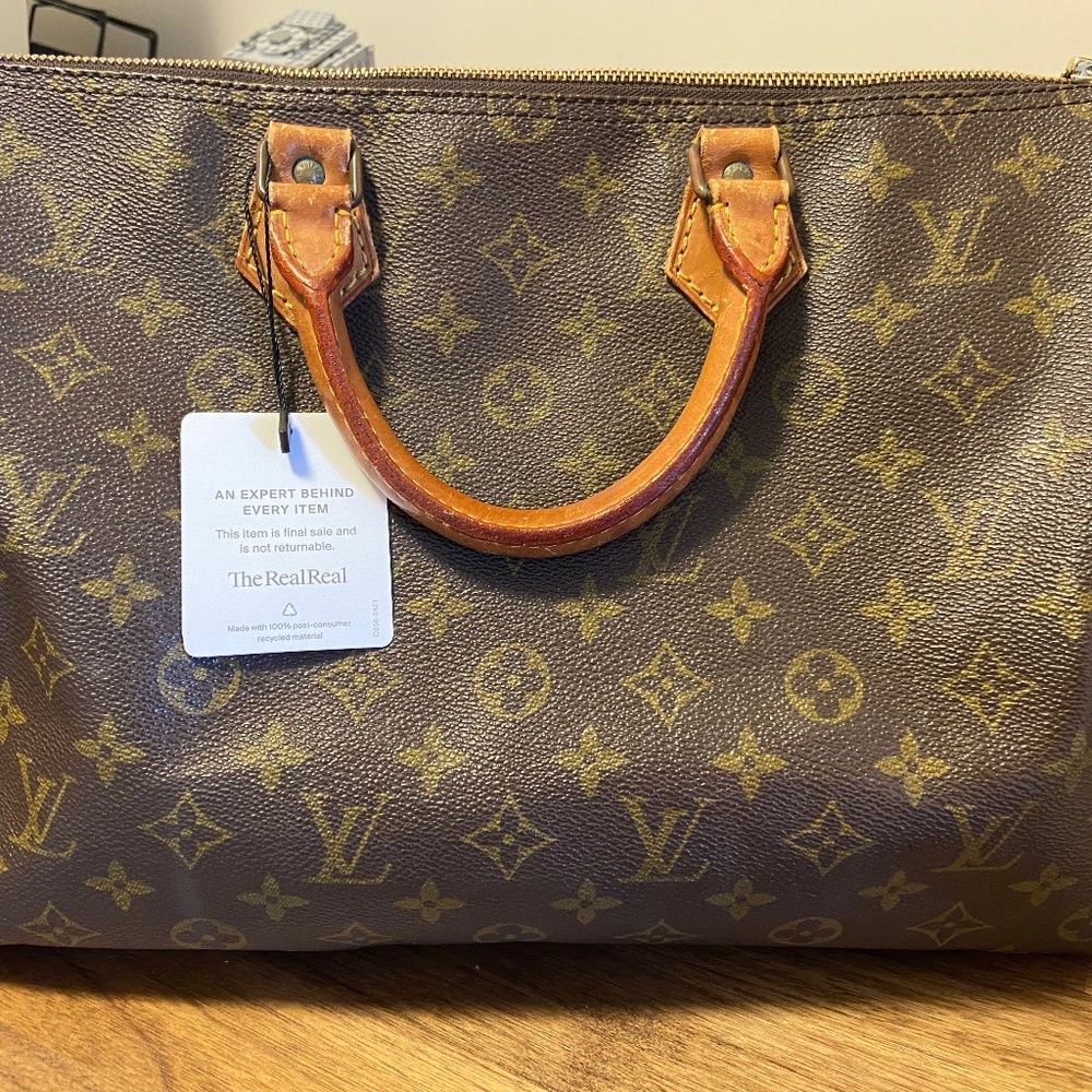 Louis Vuitton speedy 35 ($750 private)